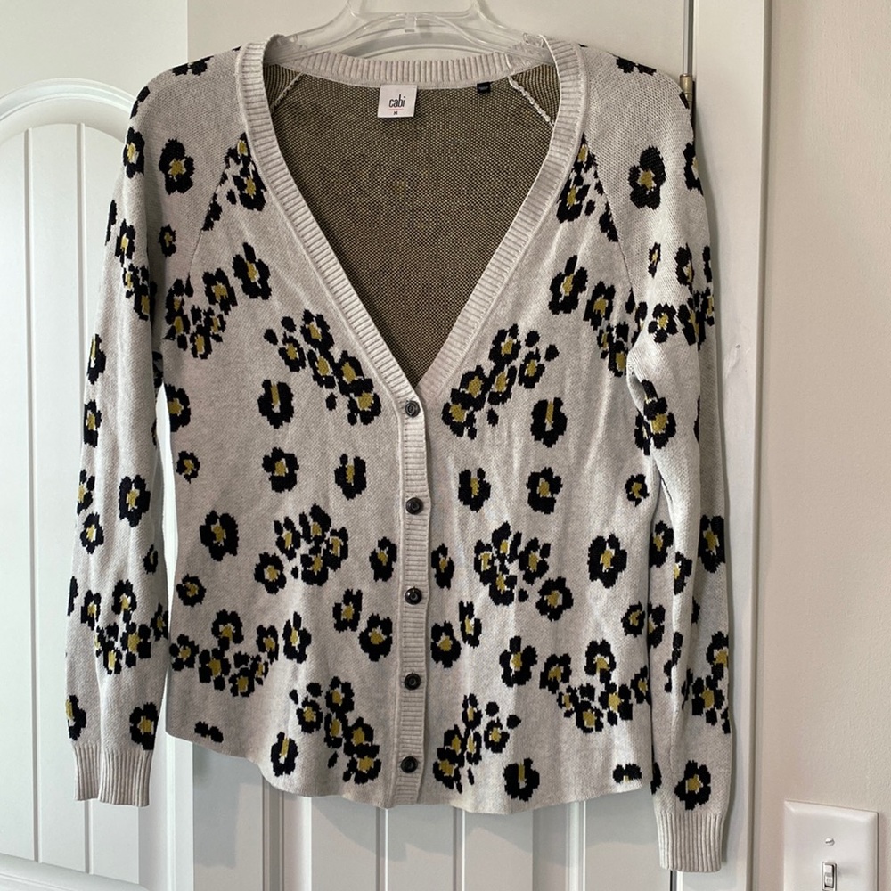 Cabi Leopard Print Cardigan Sweater size medium